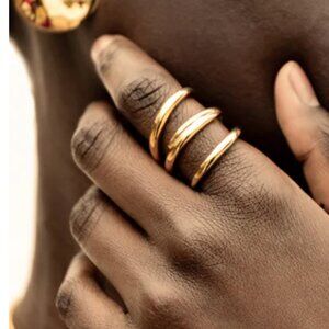 SOKO Amali Open Gold Twisted Ring